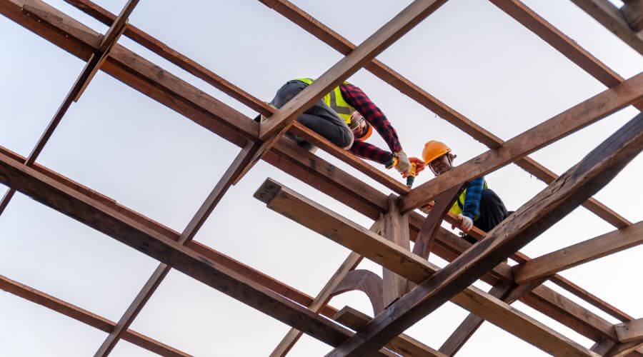 Professional residential roofers in Neenah, WI